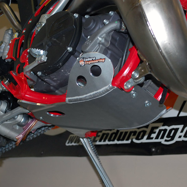 ENDURO ENGINEERING スキッドプレート| Dirtbikeplus (ダートバイクプラス)