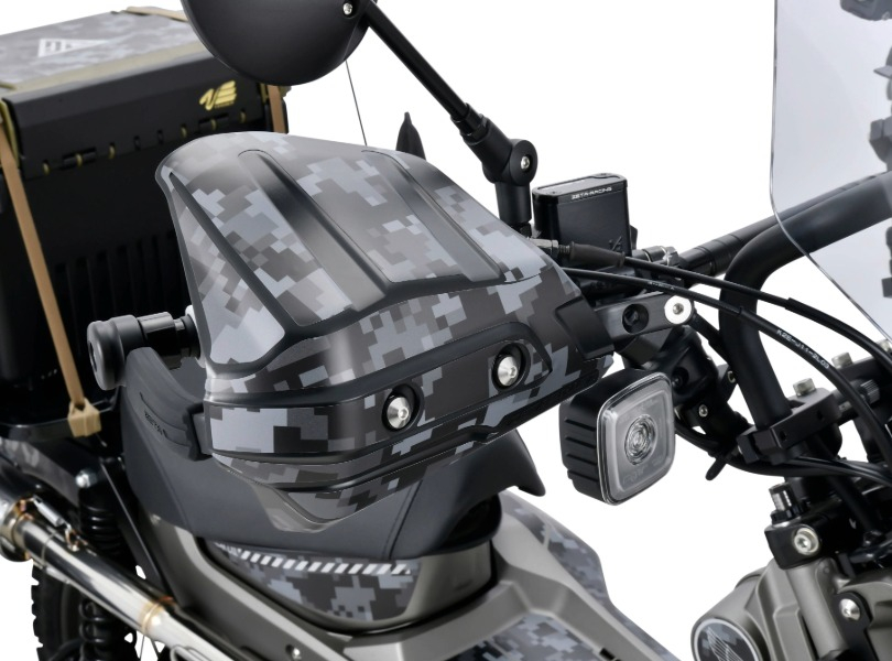 アドベンチャーアーマーガード CT125