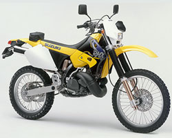 RMX250S リアフェンダー 29E0 スズキ 純正  バイク 部品 SJ13A コケキズ無し 割れ欠け無し 品薄 希少品 車検 Genuine:22308047