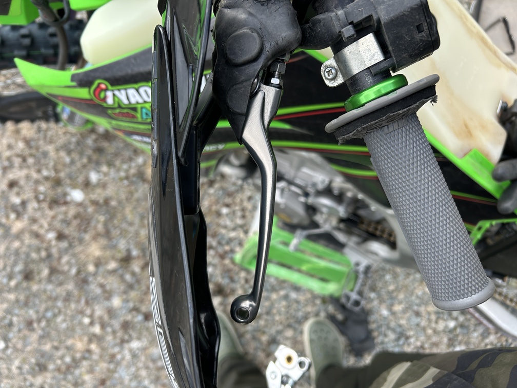 インパクトX3ハンドガード　ライダーレビュー製品写真