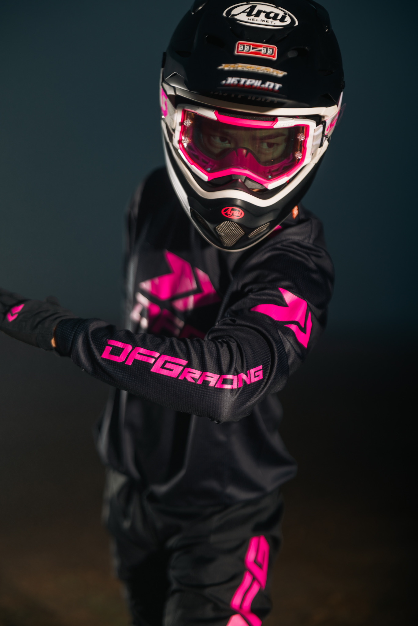 ソリッドジャージ ホワイト/ブラック　ライダーレビュー製品写真