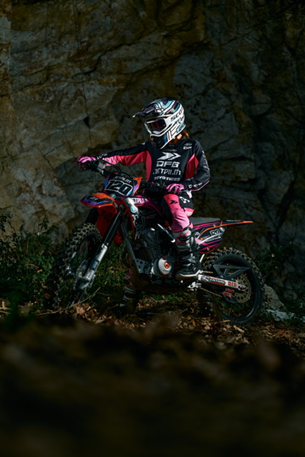 ワークスパンツ CHAMP ブラック/ピンク　ライダーレビュー製品写真