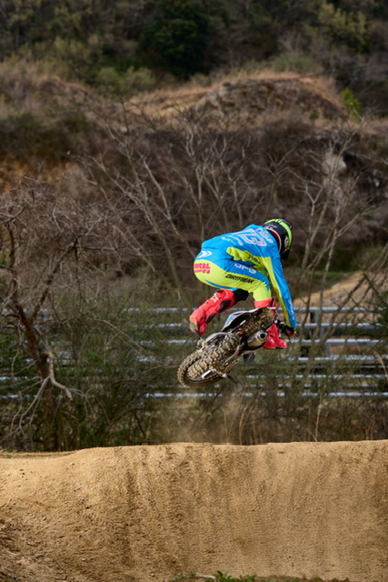 ワークスパンツ CHAMP ブルー/フローイエロー　ライダーレビュー製品写真
